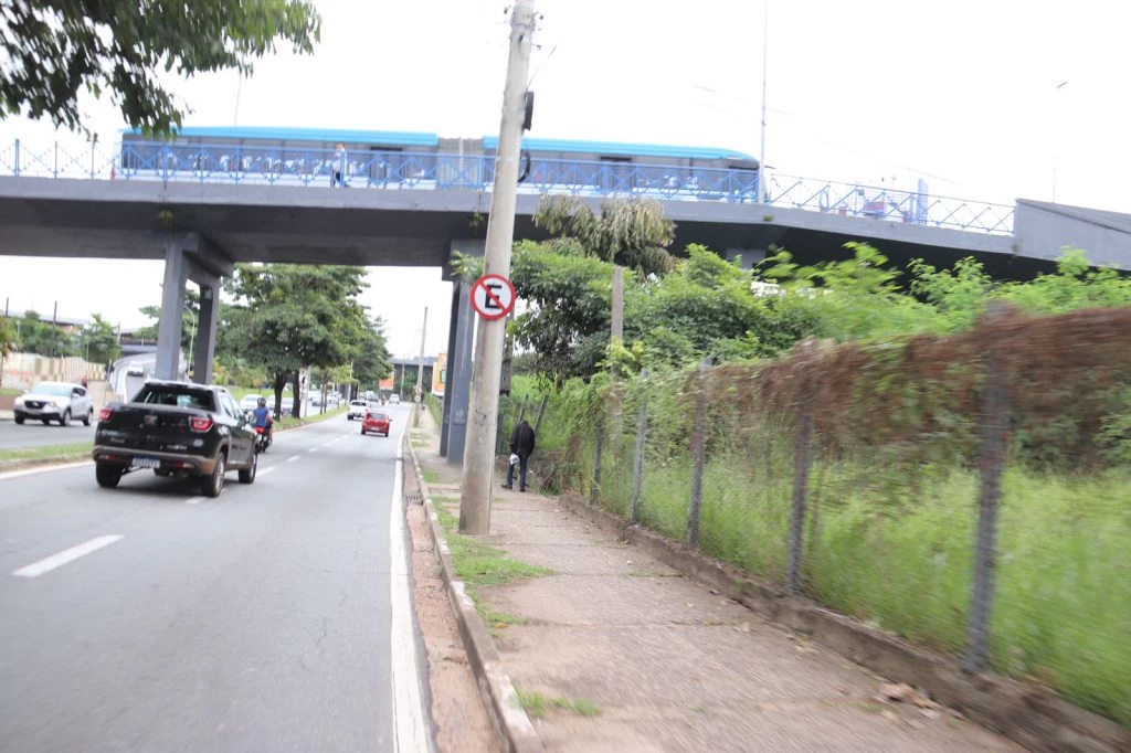 Viaduto Jânio Quadros recebe obras de recapeamento nesta terça-feira (16)