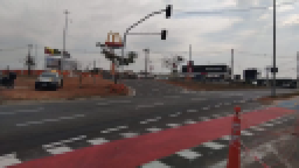 Prefeitura entrega novo conjunto semafórico e obras de melhorias viárias no Ibiti do Paço
