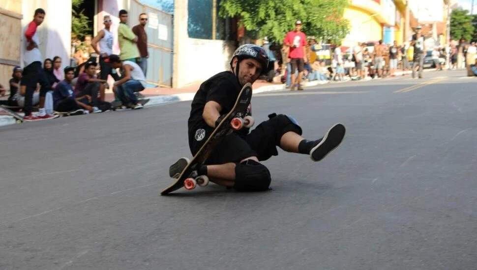 Exposição “Do Asfalto ao Pódio” e oficina gratuita de skate são atrações no Pátio Cianê Shopping