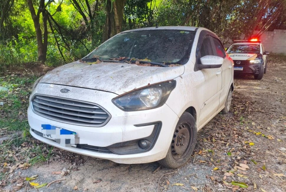 Prefeitura orienta sobre como informar casos de veículos abandonados em locais públicos