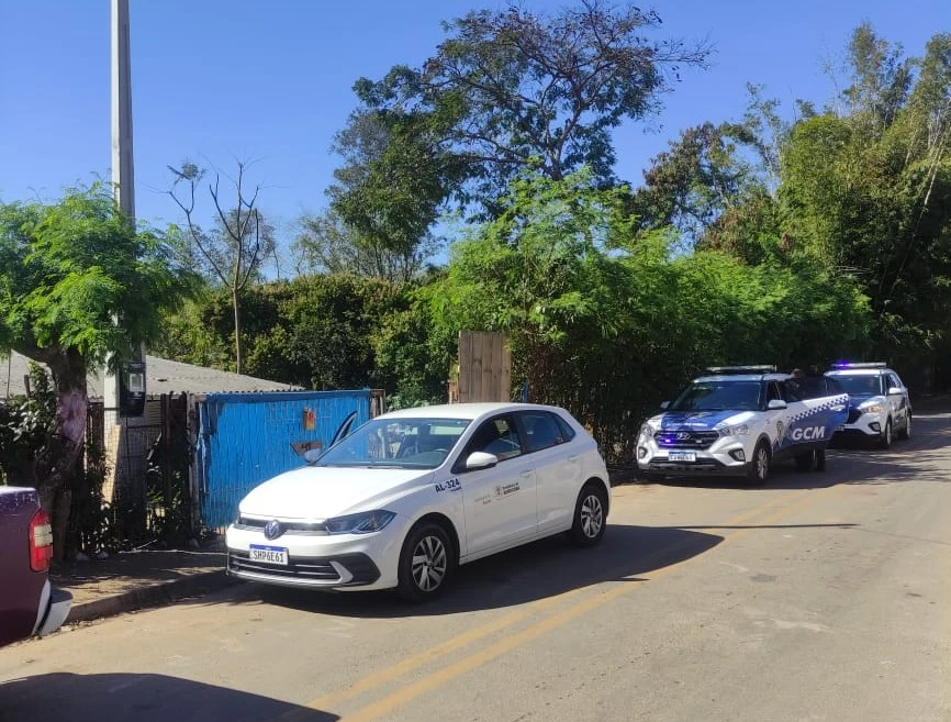 Operação Ferro-Velho interdita estabelecimento irregular nesta quinta-feira (31) no Parque São Bento