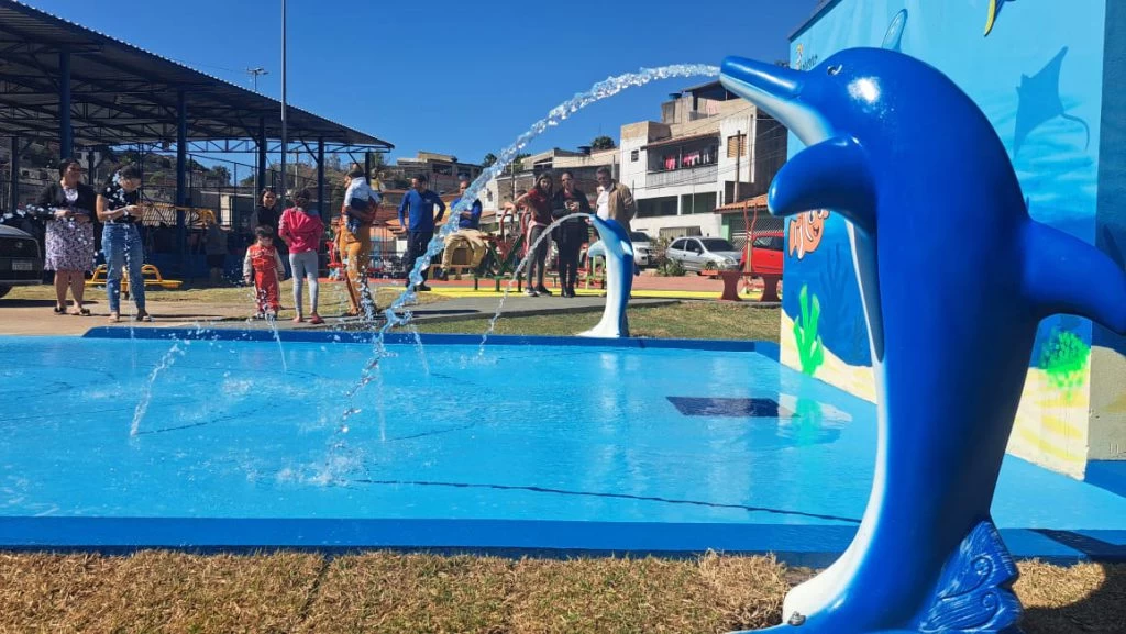 Prefeitura de Sorocaba entrega miniparque aquático na Vila Sabiá