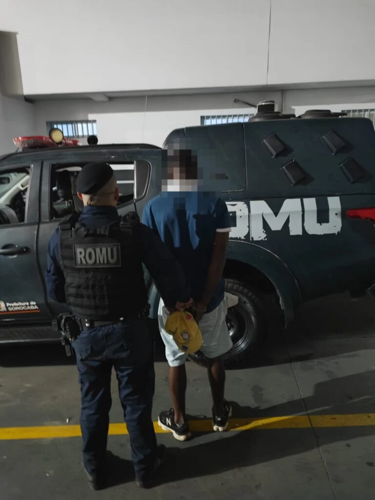 GCM prende homem por tráfico e recolhe 445 porções de drogas no Jardim Santa Bárbara