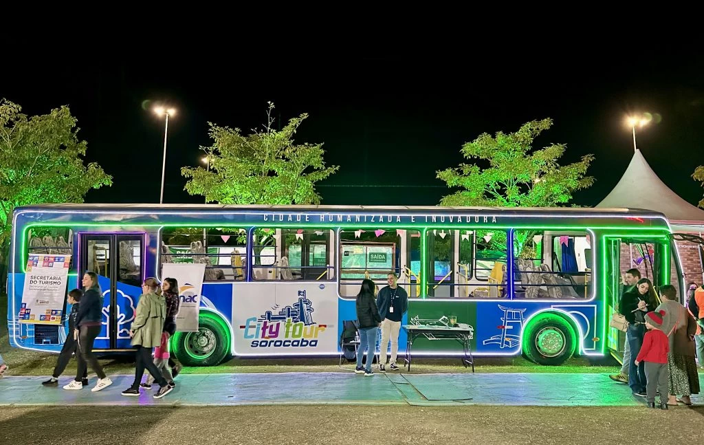 Ônibus do City Tour é atração na 44ª Festa Julina Beneficente de Sorocaba