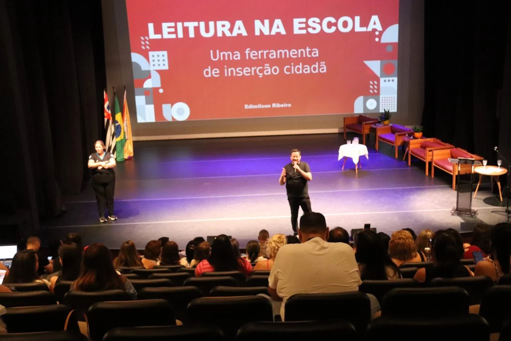 Escolas da rede municipal de ensino de Sorocaba participaram do 2º Seminário de Boas Práticas do Programa Alfabetiza Juntos SP