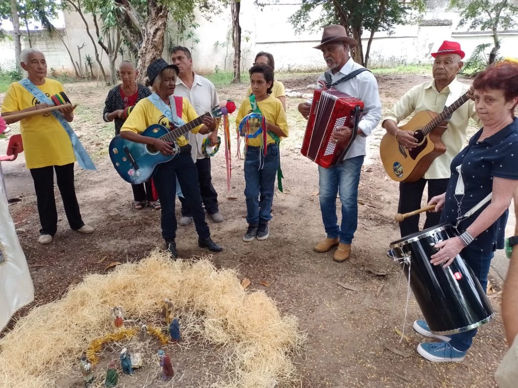 Chácara do Idoso realiza evento em comemoração à Folia de Reis