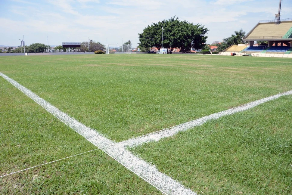 Quartas de final do Supercampeonato Veterano 2026 seguem com oito jogos neste sábado (19)