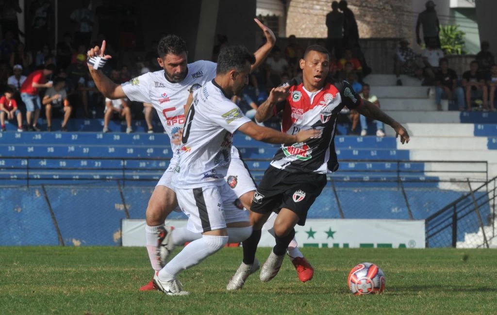 Supercampeonato Veterano 2026 segue com oito jogos neste sábado (8)