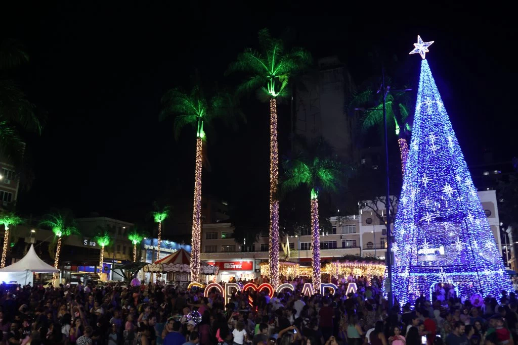 Abertura do “Natal na Praça” no Centro da cidade atrai população sorocabana com diversas atrações
