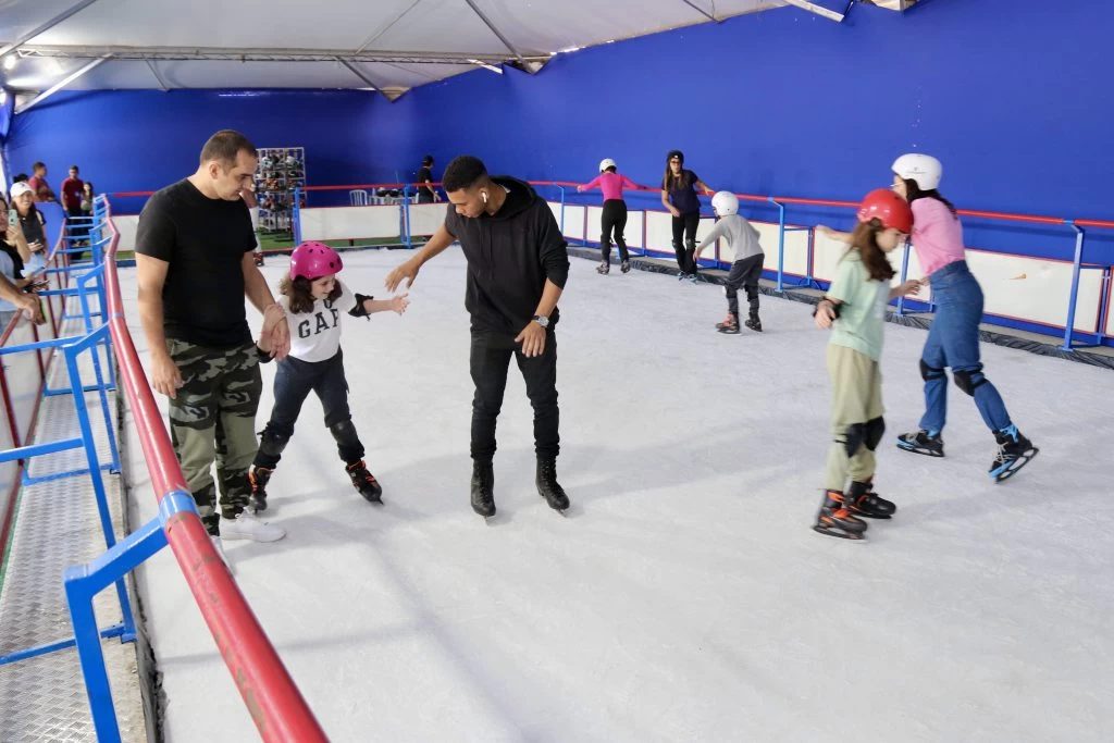 Primeiro fim de semana da “Pista de Patinação no Gelo” no Parque do Paço Municipal foi um sucesso