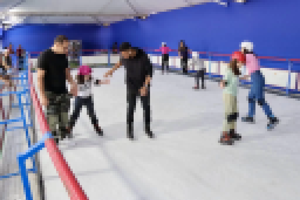 Primeiro fim de semana da “Pista de Patinação no Gelo” no Parque do Paço Municipal foi um sucesso