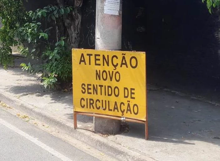 Semob altera sentido de trânsito em trecho de rua no bairro Aparecidinha