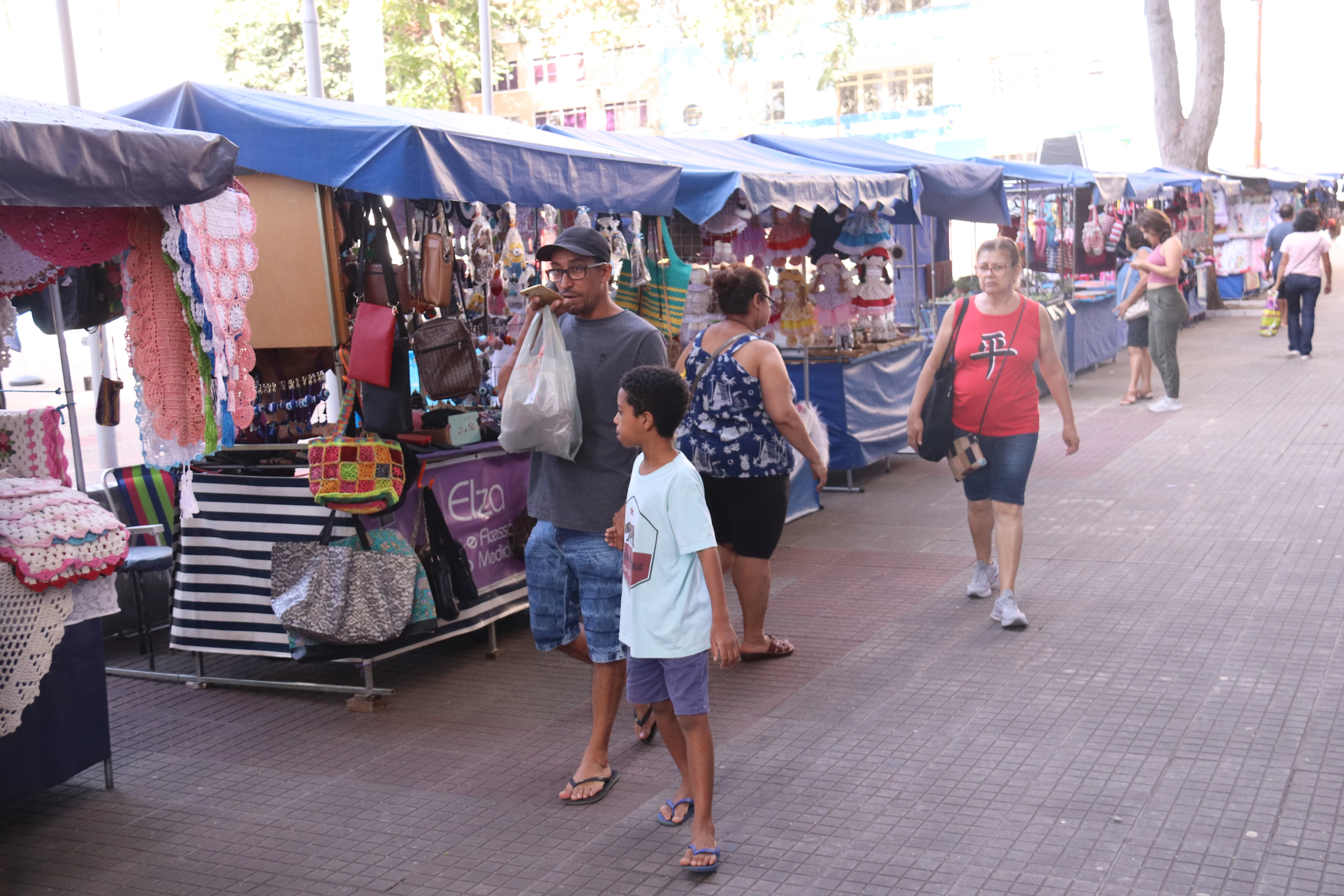 Feira do Artesanato acontece de 1º a 24 de dezembro na Praça Cel. Fernando Prestes
