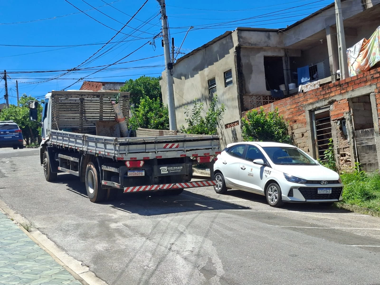 Operação Ferro-Velho interdita estabelecimento irregular nesta quinta-feira (11) no Jd. Hungarês