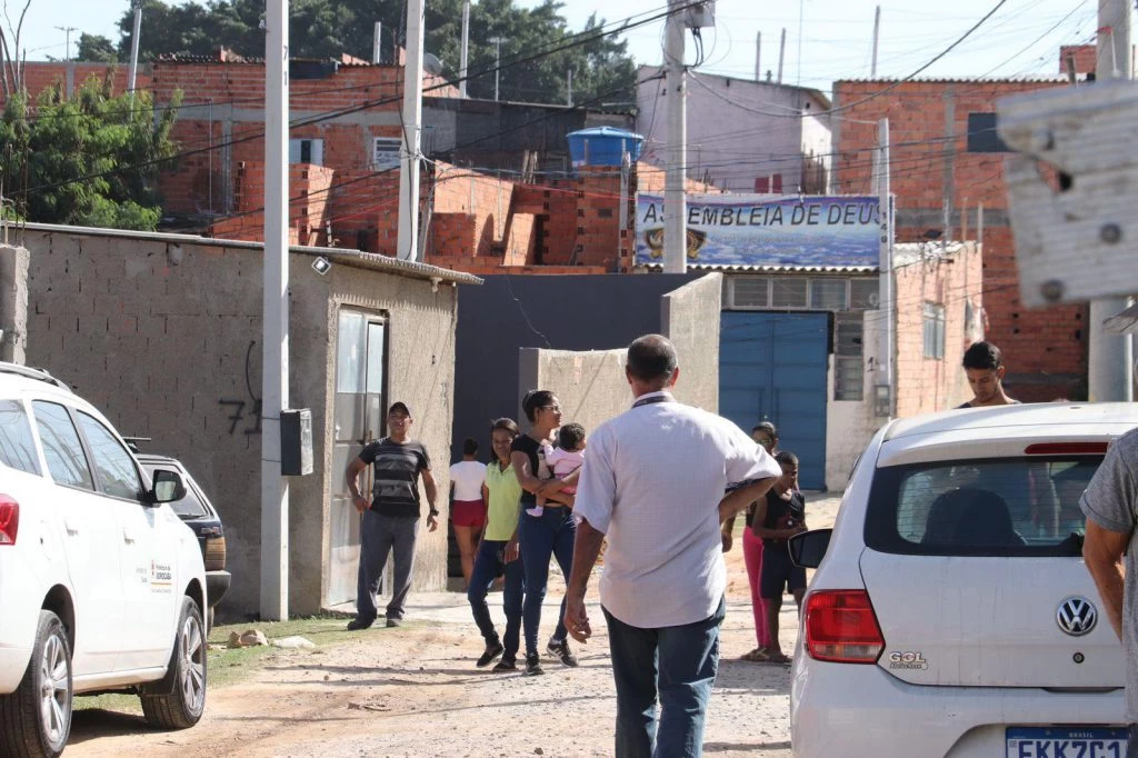 “Prefeitura de bairro em bairro” atende moradores do Jardim Santa Luiza e Parque Vitória Régia