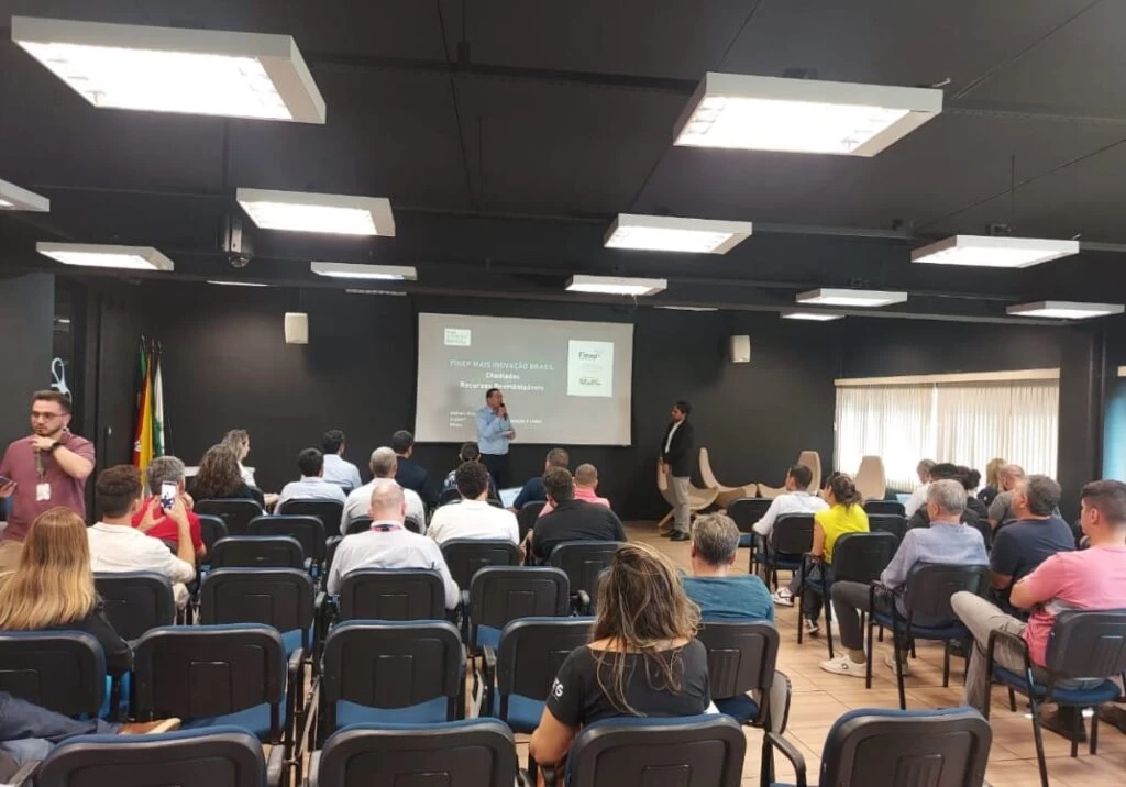 Finep apresenta opções de financiamento para projetos de inovação e tecnologia em evento no PTS