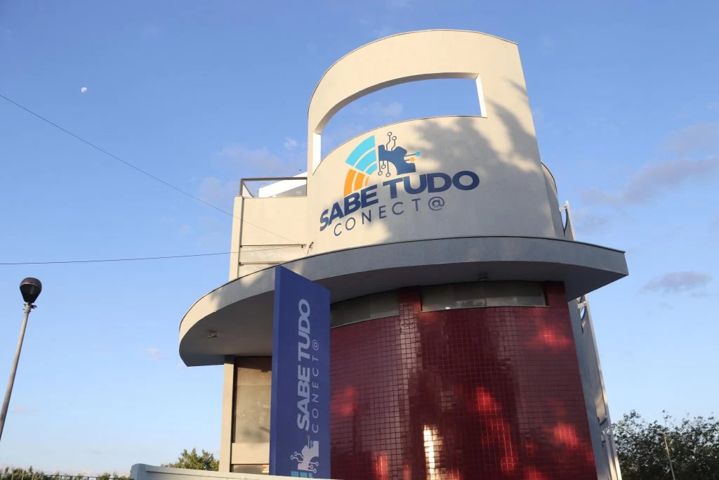Prefeitura de Sorocaba entrega a oitava unidade do Sabe Tudo Conect@ no Júlio de Mesquita Filho