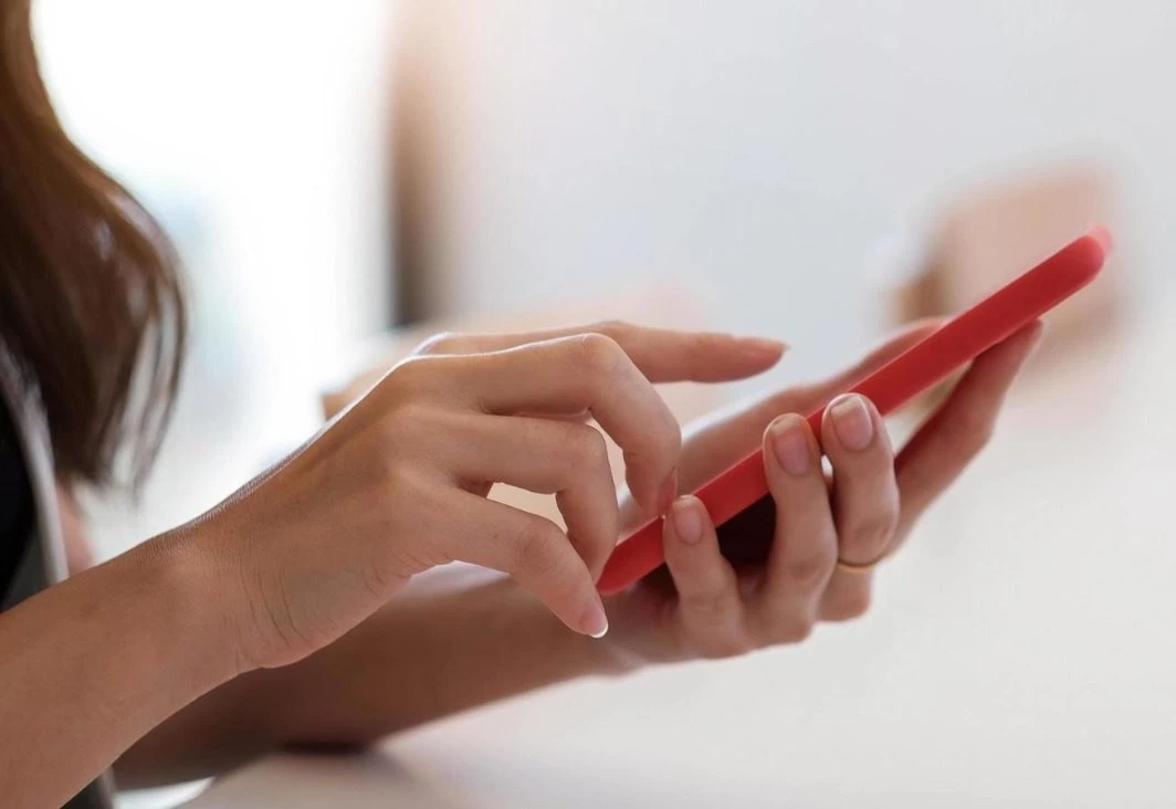 População de Sorocaba terá acesso gratuito a iPhones em terminais de ônibus