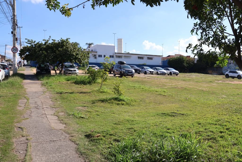 “Prefeitura de bairro em bairro” anuncia melhorias no Jardim Guaíba e Inhayba