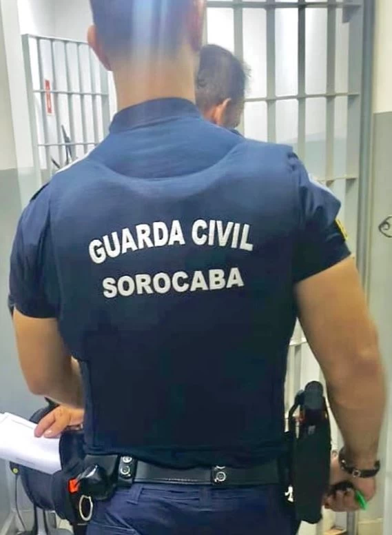 Procurado pela Justiça é preso pela GCM após acidente de trânsito no Cajuru