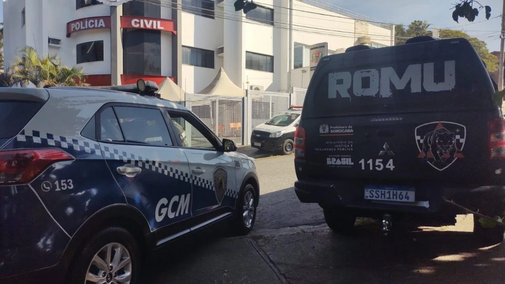 GCM atende caso de violação de medida protetiva e detém foragido da Justiça