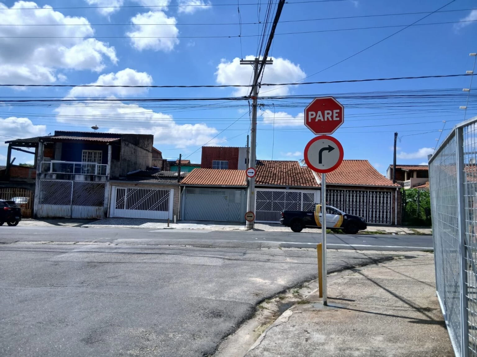 Semob implanta mão única em duas vias do Jardim Santo André