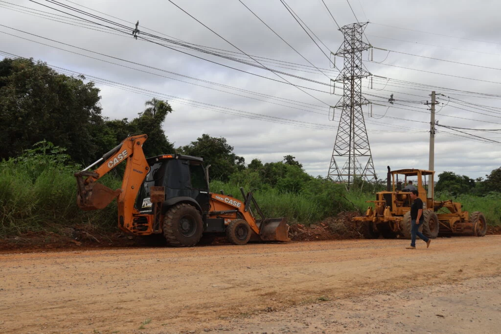 Prefeitura de Sorocaba inicia obras de pavimentação em estrada no Éden
