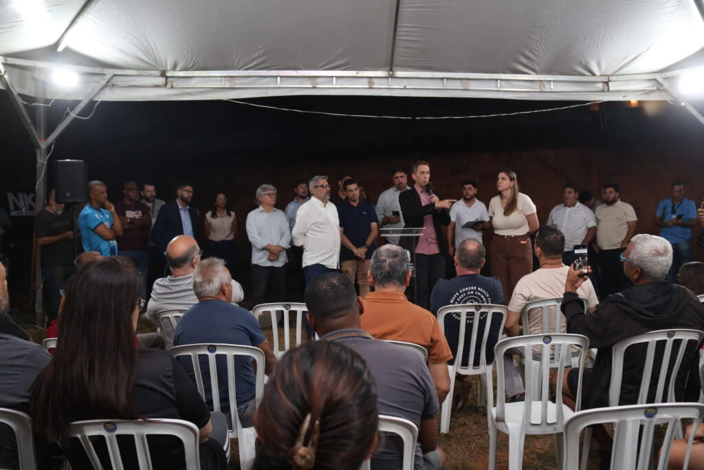 “Prefeitura de bairro em bairro” atende moradores do Jd. Novo Horizonte e anuncia melhorias na estrada Sorocaba/Iperó