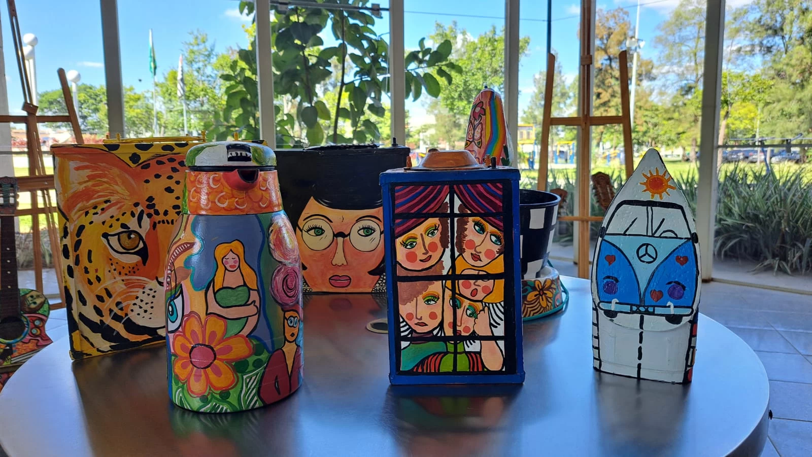 Exposição “Pequenas falhas que viram arte” é atração gratuita na Biblioteca Municipal de Sorocaba