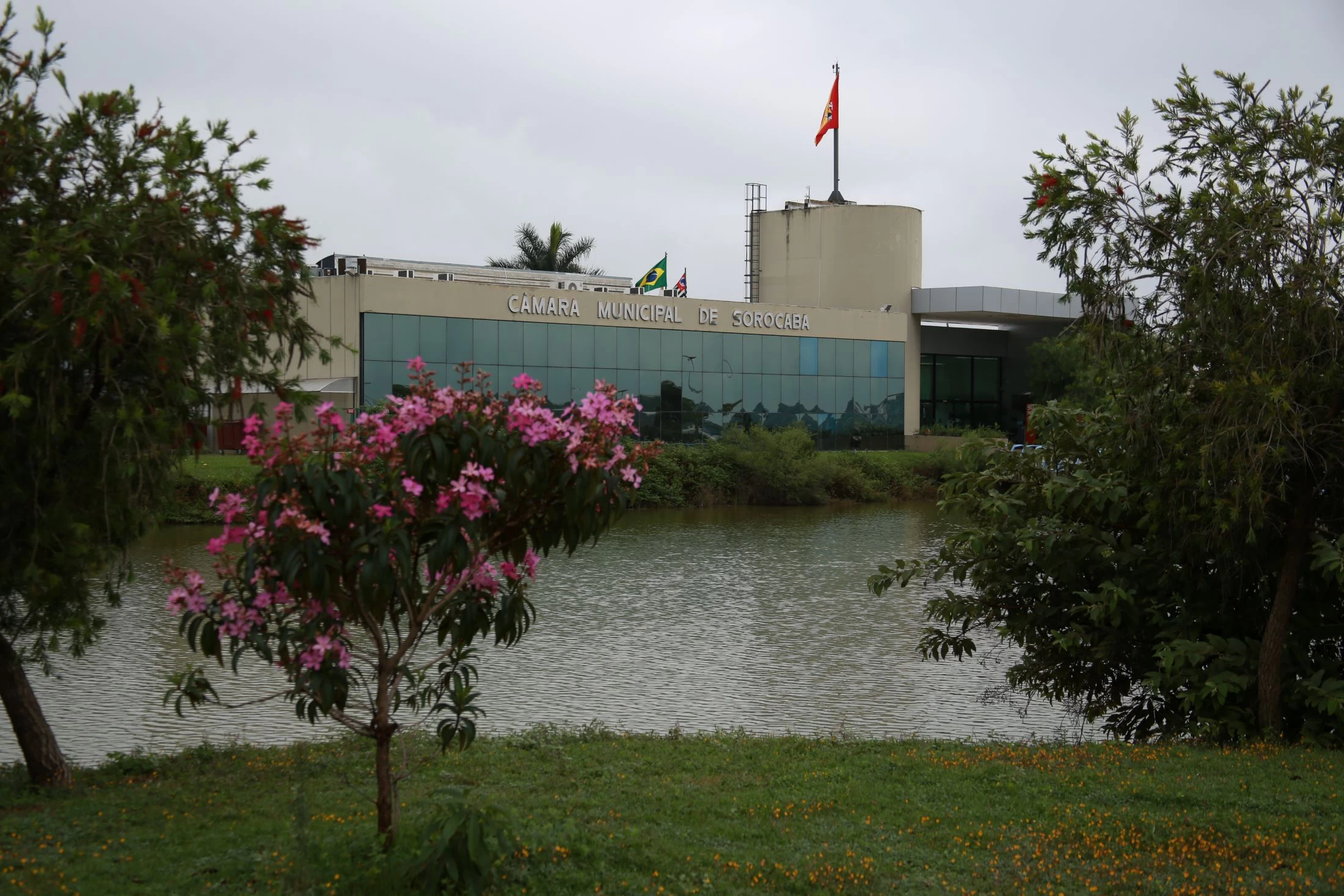 Vereador requer informações detalhadas sobre projeto de construção de ponte sobre o Rio Sorocaba
