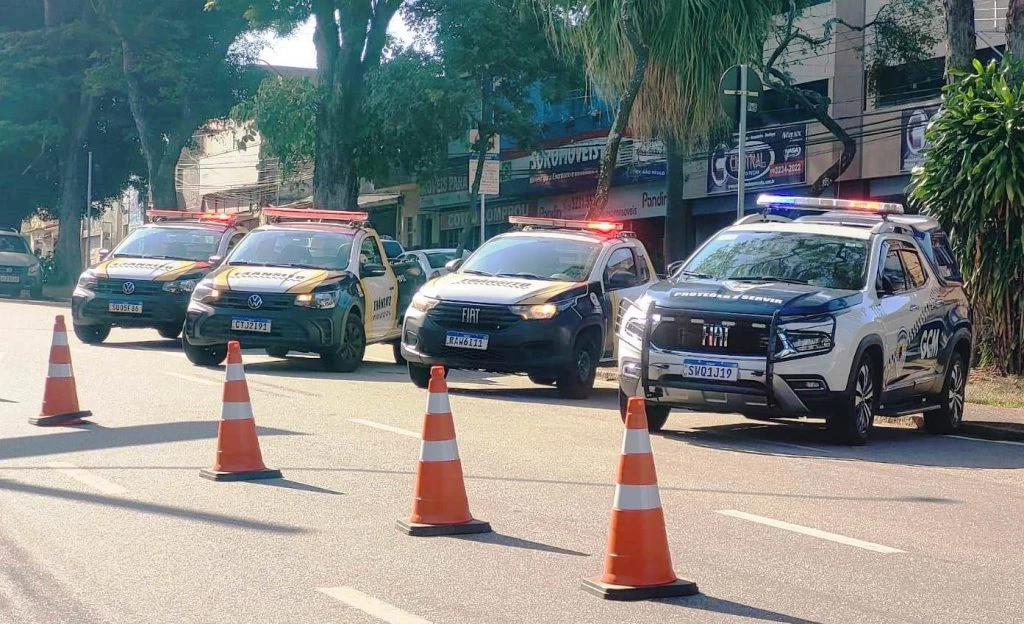 GCM detém foragido da Justiça durante blitz de trânsito na Avenida São Paulo