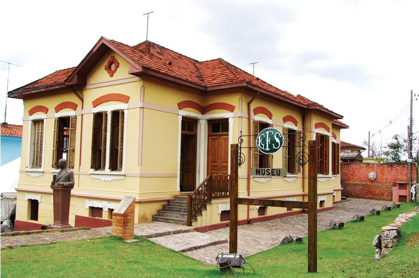 Intervenção teatral e visita guiada ao Museu da Estrada de Ferro Sorocabana celebram o Dia do Patrimônio Histórico
