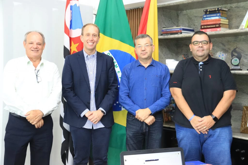 Prefeito Rodrigo Manga é reeleito por unanimidade como presidente da Região Metropolitana de Sorocaba