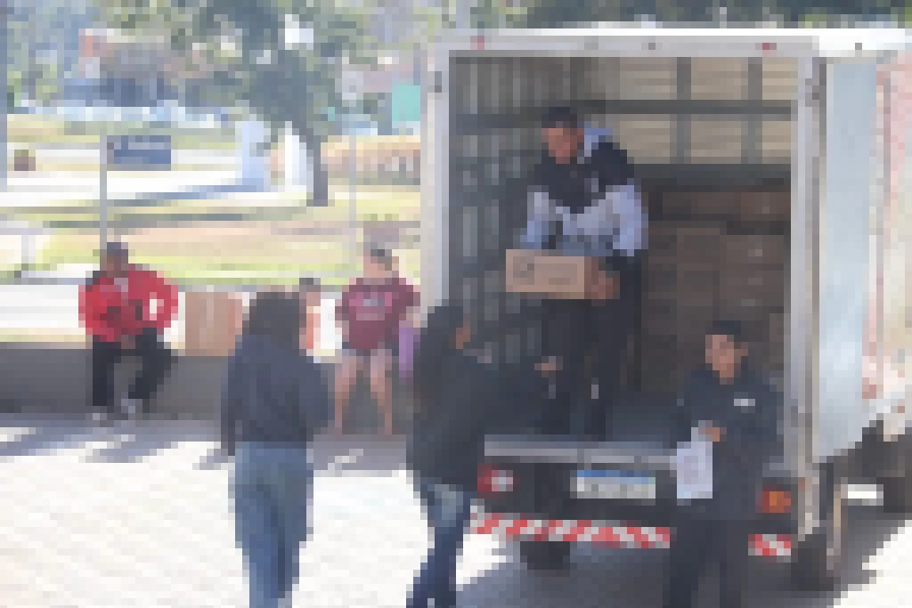 Secretaria da Mulher e Secretaria da Cidadania realizam a entrega de 400 cestas básicas a usuários do CRAS em dois dias