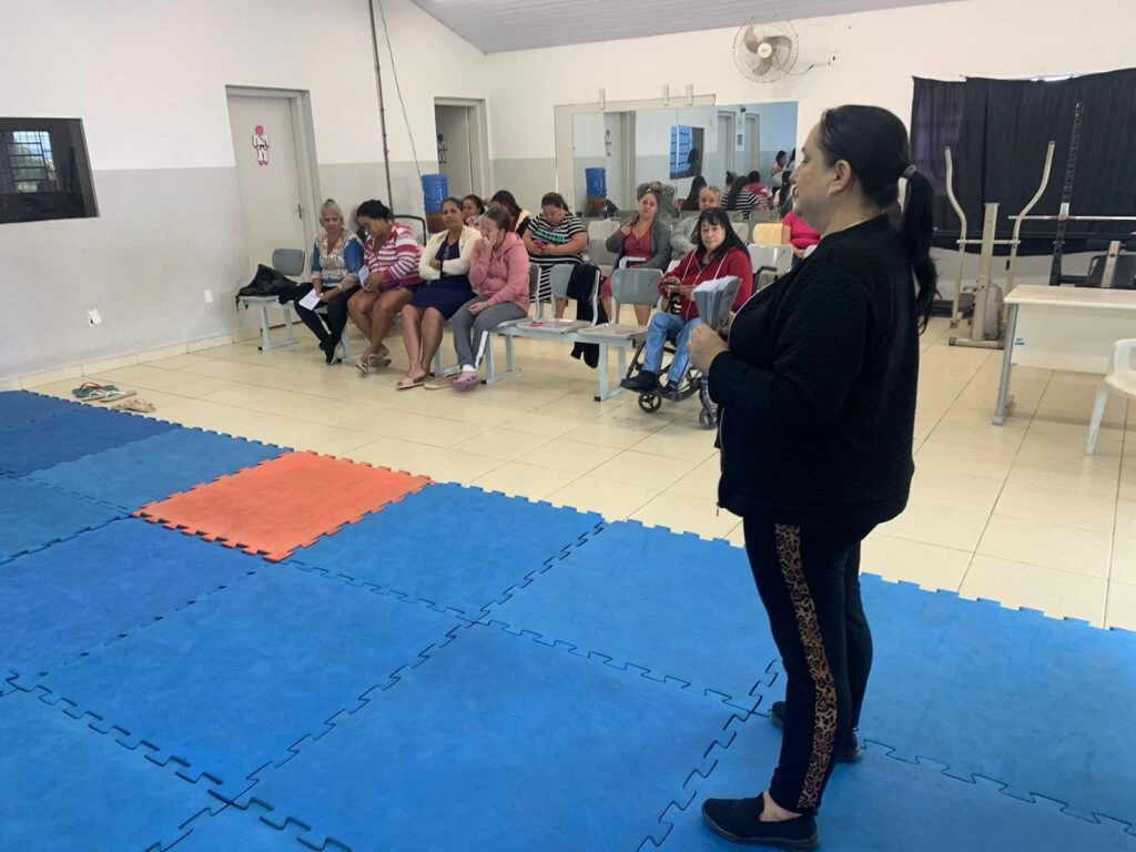 Cras Ana Paula Eleutério realiza ação para celebrar o Dia da Família