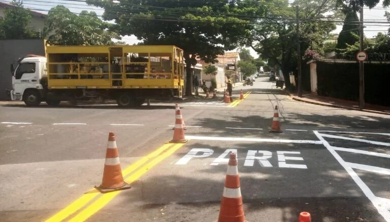 Semob altera sentido de trânsito em trecho de rua no bairro Santa Rosália