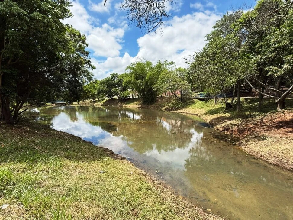 Saae/Sorocaba conclui limpeza de lago no Parque da Vila Formosa