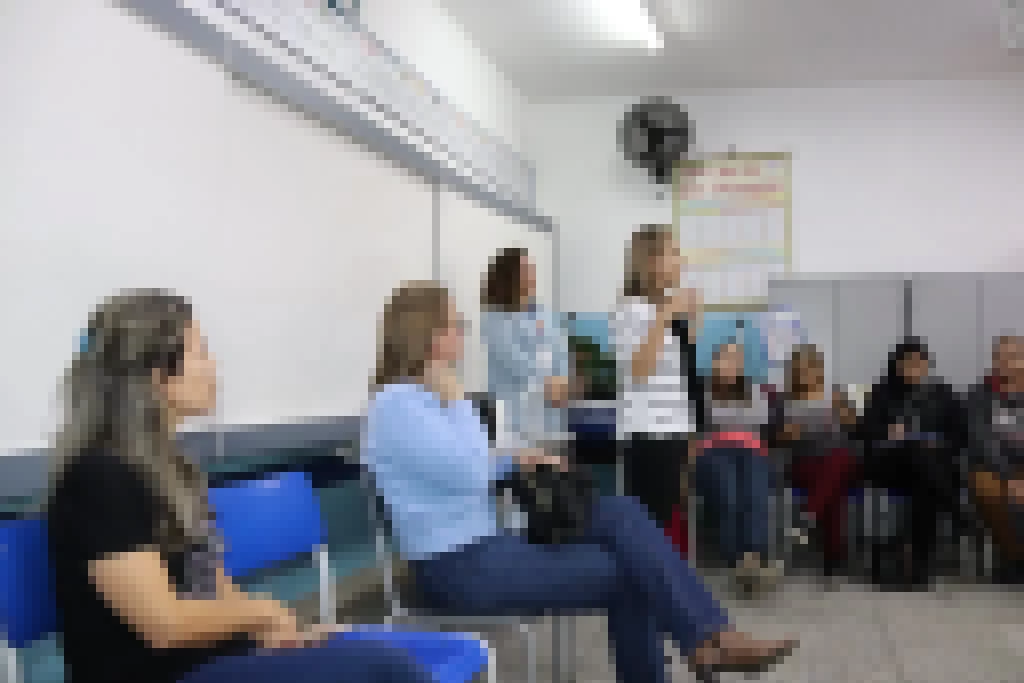 Educadores da E.M. “Prof. Walter Carretero” recebem palestra sobre o combate ao trabalho infantil
