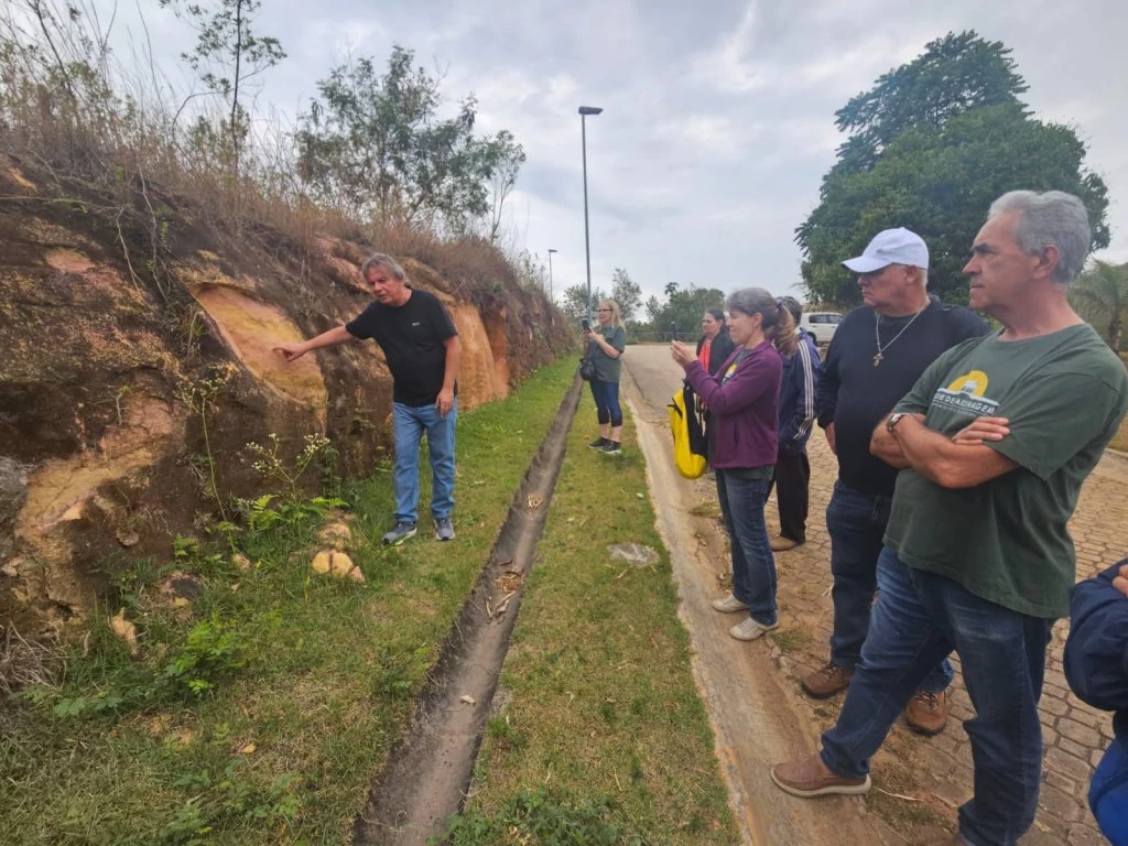 Clube de Jardinagem recebe geólogo para falar sobre a história da região de Sorocaba