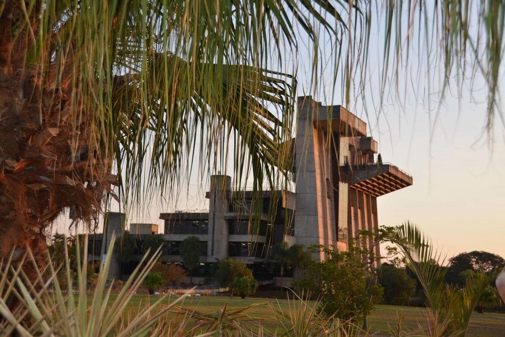 Veja como ficam os serviços públicos municipais no feriado de 1º de Maio