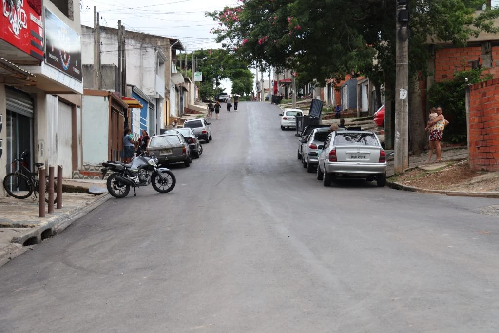 Prefeitura entrega recapeamento no Jardim Nova Esperança