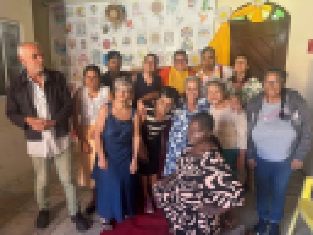 Prefeitura de Sorocaba realiza desfile para promoção da autoestima com a participação de pacientes atendidos pelos Caps
