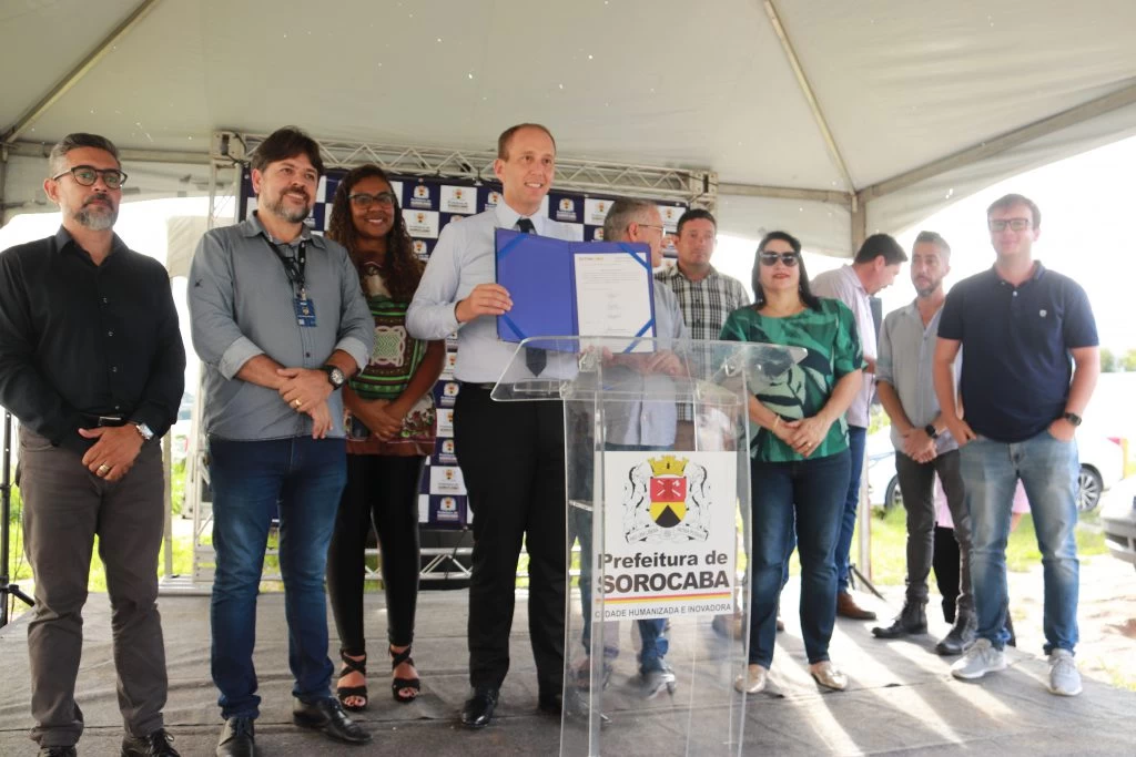 Prefeitura de Sorocaba reúne moradores do Jardim do Paço para anúncio do início de obras de requalificação asfáltica no bairro