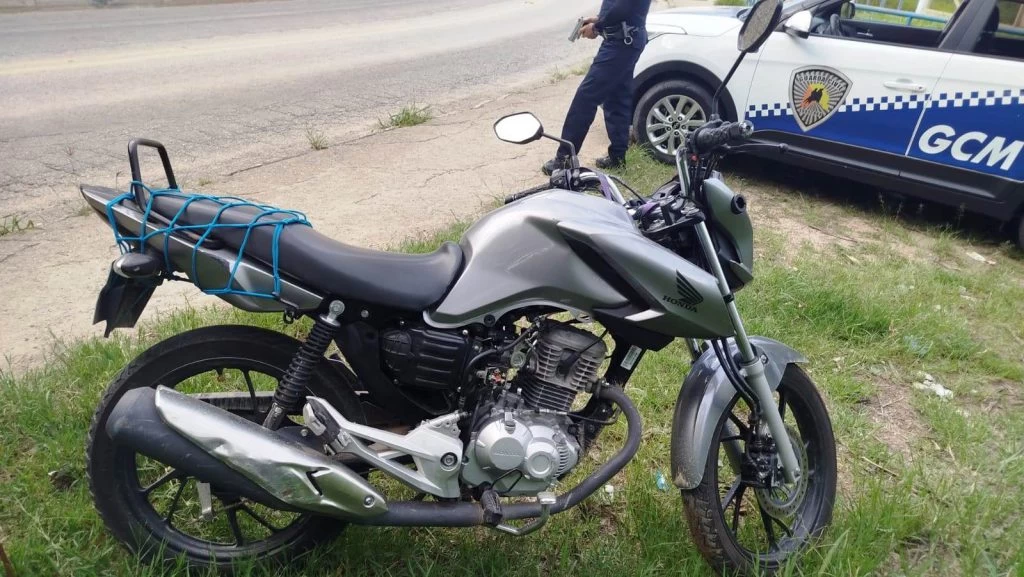 GCM detém motociclista após fuga e manobras perigosas em Brigadeiro Tobias