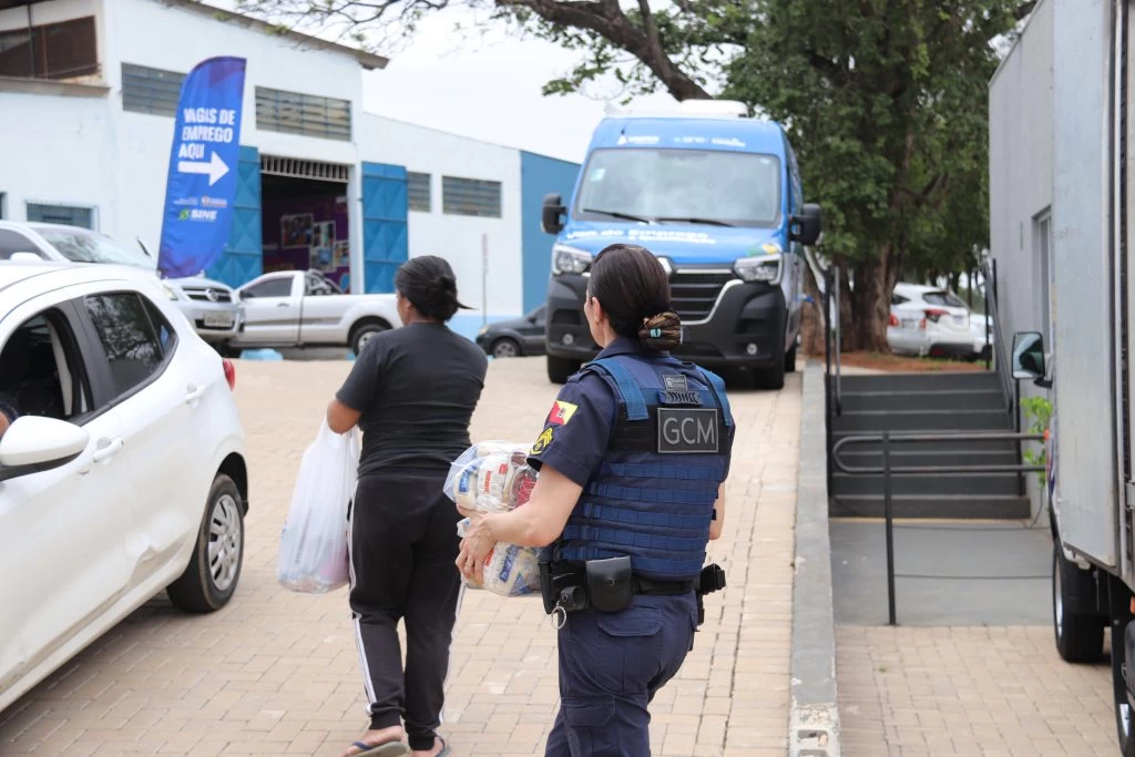 Secretaria da Mulher realiza ação com vários serviços e foco na prevenção e combate à violência doméstica