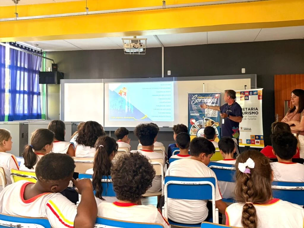 “Turismo Vai à Escola” leva conhecimento e integração à E.M. “Jaci Dourado Matielli”