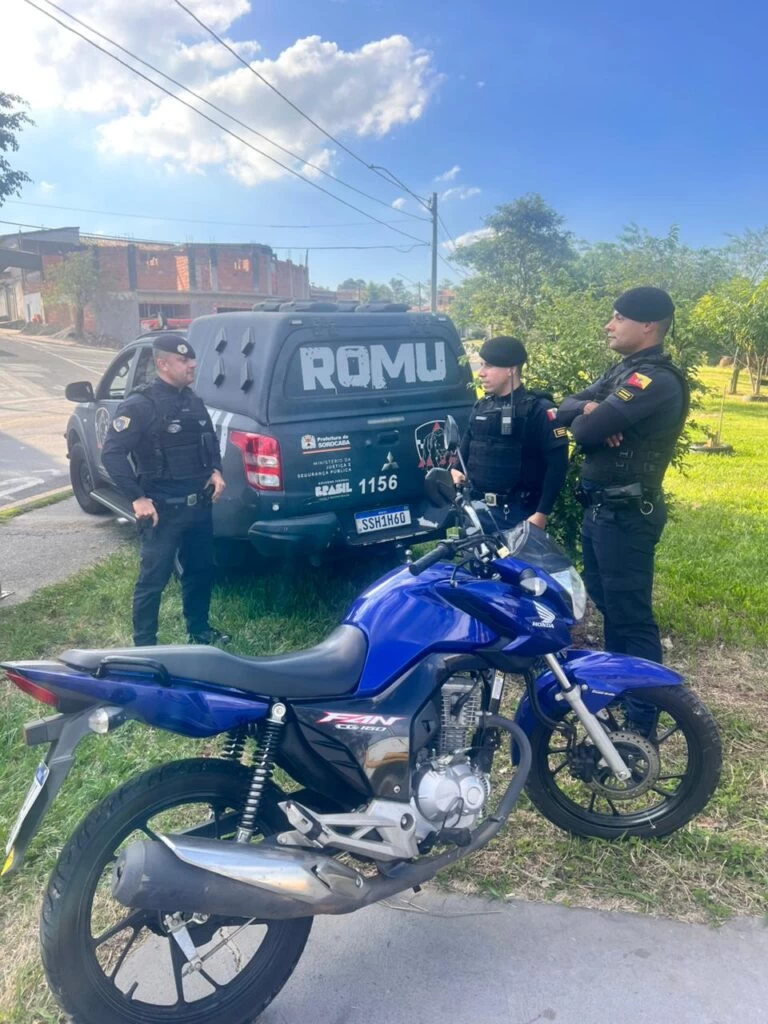 GCM localiza motocicleta furtada em área de mata no Paineiras