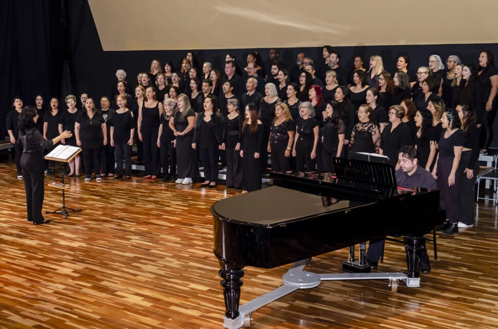 Coral Fundec apresenta concerto ‘Uma Noite de Músicas Brasileiras’ na próxima segunda-feira (24)
