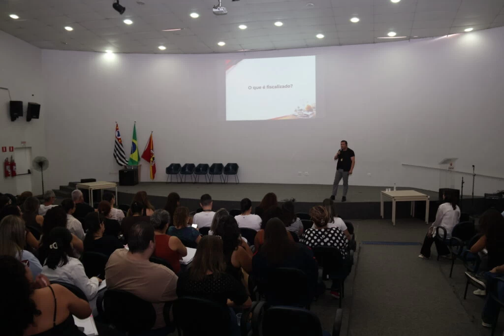 Auditoria-Geral do Município promove treinamento para Fiscalizadores de Contratos do Município