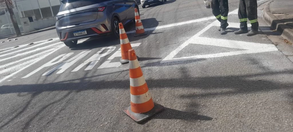 Secretaria de Mobilidade altera circulação de veículos em rua na Vila Gabriel